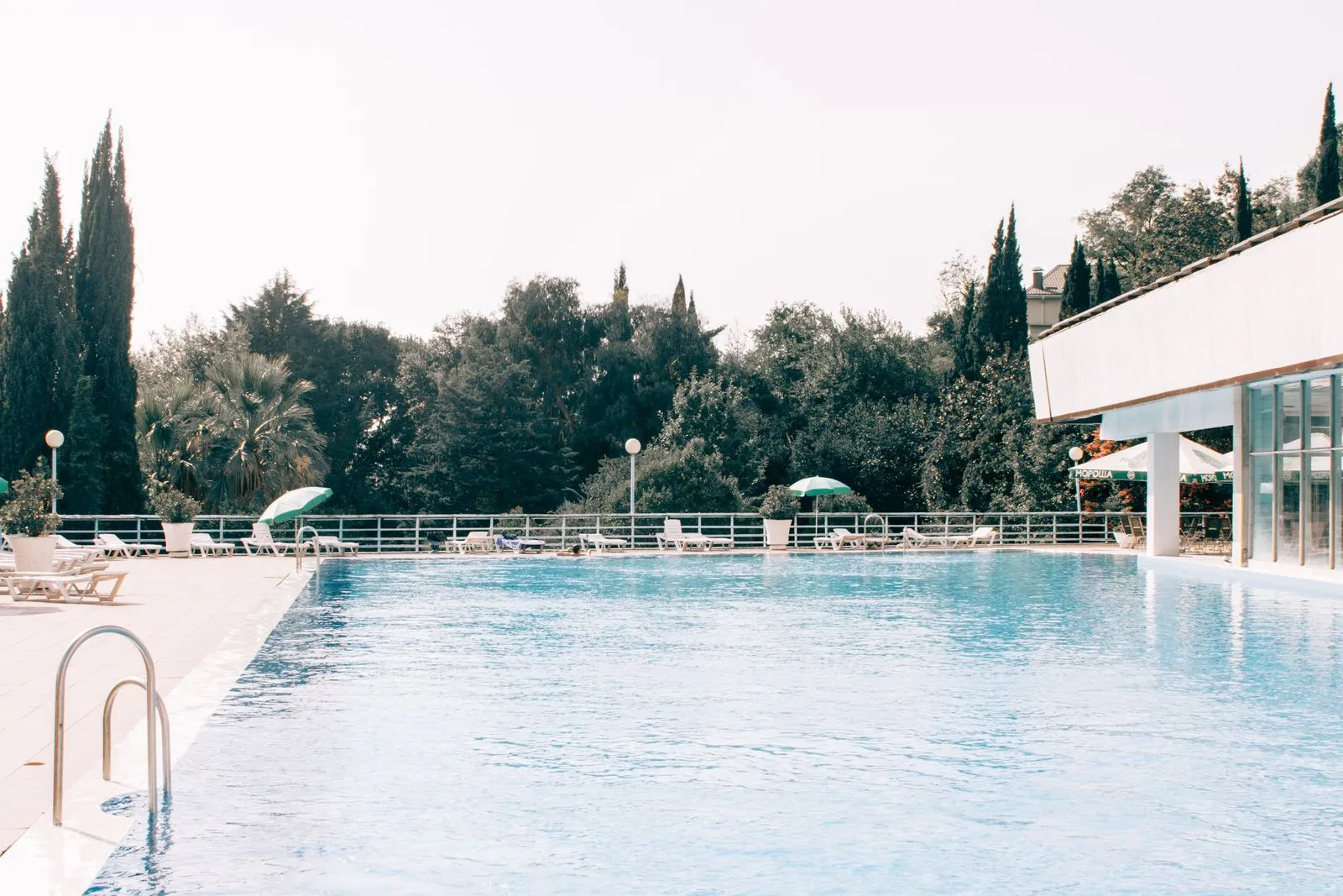 What Happens During a Professional Pool Closing